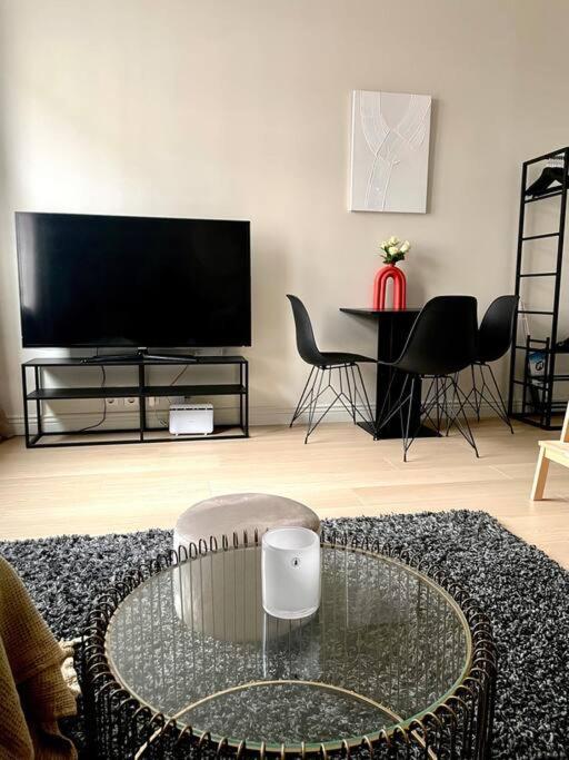 Modern And Cozy Studio Apartment In Central Oslo Zewnętrze zdjęcie