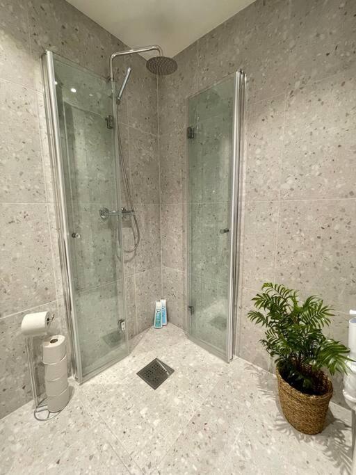 Modern And Cozy Studio Apartment In Central Oslo Zewnętrze zdjęcie